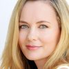 Camille Keenan as Kirsten Toomey