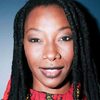 Fatoumata Diawara as La chanteuse Fatou