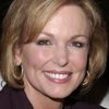 Phyllis George as Linda Banks
