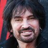 Tommy Lee as Tommy Lee