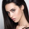 Shiva Negar as Mia