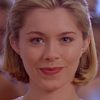 Tara Boger as Leslie Reynolds