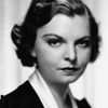 Mayo Methot as Estelle Porter