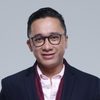 Bayu Oktara as MC Launching