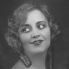 Alexandra Sorina as Yvonne Orlac (as Sorina)