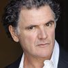 Paco Reconti as Giovanni