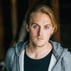 Kale Clauson as Justin
