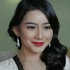 Laura Theux as Marion