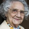 Dorothea Walda as Oma Lotte