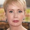Lysette Anthony as Lizzy