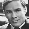 James Daughton as Bob Hodges