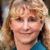Lorilynn Failor as Twyla Twain