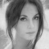 Adriana Ambesi as Velinka - the Count's Bride