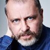 Roger Evans as Horsey