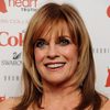 Linda Gray as Elizabeth Harrington