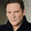 Andrew Kavadas as Damen