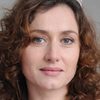 Agathe Dronne as Catherine, la mère d'accueil
