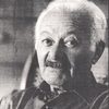 Bernie Hern as Gun Seller