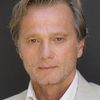 Daniel Quinn as Loomis