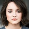 Romane Denis as Emma