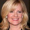 Bonnie Hunt as Kate Baker