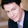 Bill Mendieta as Ron