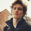 Henrik Hines Grape as Simen