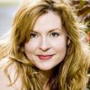Jenny Robertson as Carolyn Warmus