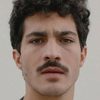 Chino Darín as Álex (segment "Tengo ganas de verte")