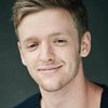 Timur Bartels as Lenny