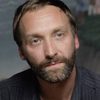 Grégoire Monsaingeon as Antoine