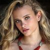 Anna Stadler as Preppy Teen