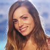 Aurora Ruffino as Viola Bai