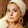 Violeta Andrei as Rall