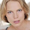 Cécile Breccia as Lt. Link Manion