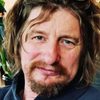 Alain Bellot as L'autre type de la station service