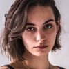 Inès Spiridonov as Chloe