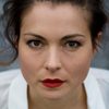 Henriette Richter-Röhl as Nicki - BMW M3