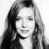 Pheline Roggan as Nadine Krüger