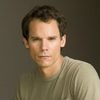 Nathan Baesel as Leslie Vernon