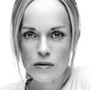 Friederike Kempter as Dörte Grün