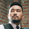 Imam Darto as Papa Jonni