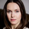 Janina Rudenska as Emy Heufler
