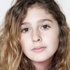 Malonn Lévana as Louise