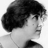 Edith Allen as First Gossiper in 1900 (uncredited)