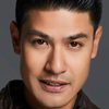 Puri Hiranprueck as Khan Kluay (voice)