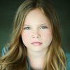 Violet Hicks as Lexie Bennett