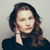 Iben Akerlie as Lillian