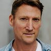 Aaron Pearl as Brad