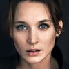 Josefin Asplund as Pernilla